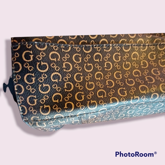 Guess Bag - Picture 11 of 13